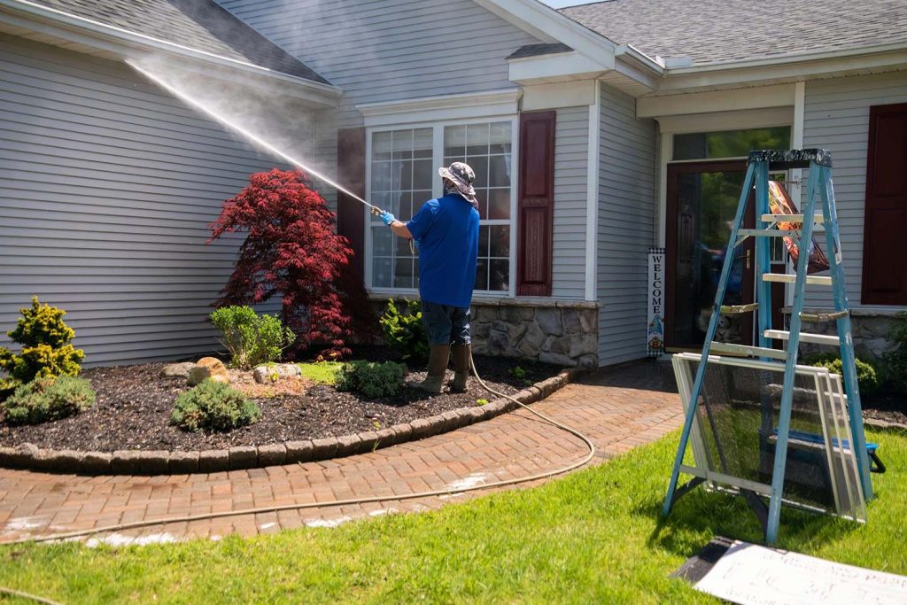 Professional Pressure Washing Services in Lafayette, LA image